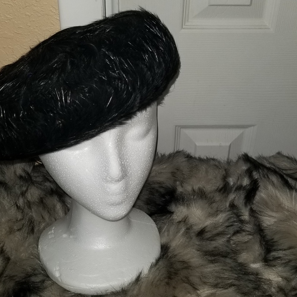 Black Feather Hat